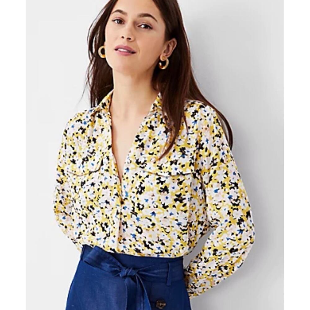 ANN TAYLOR 2023 Yellow Calla Lily Floral Print Camp Blouse Top Shirt Sz M